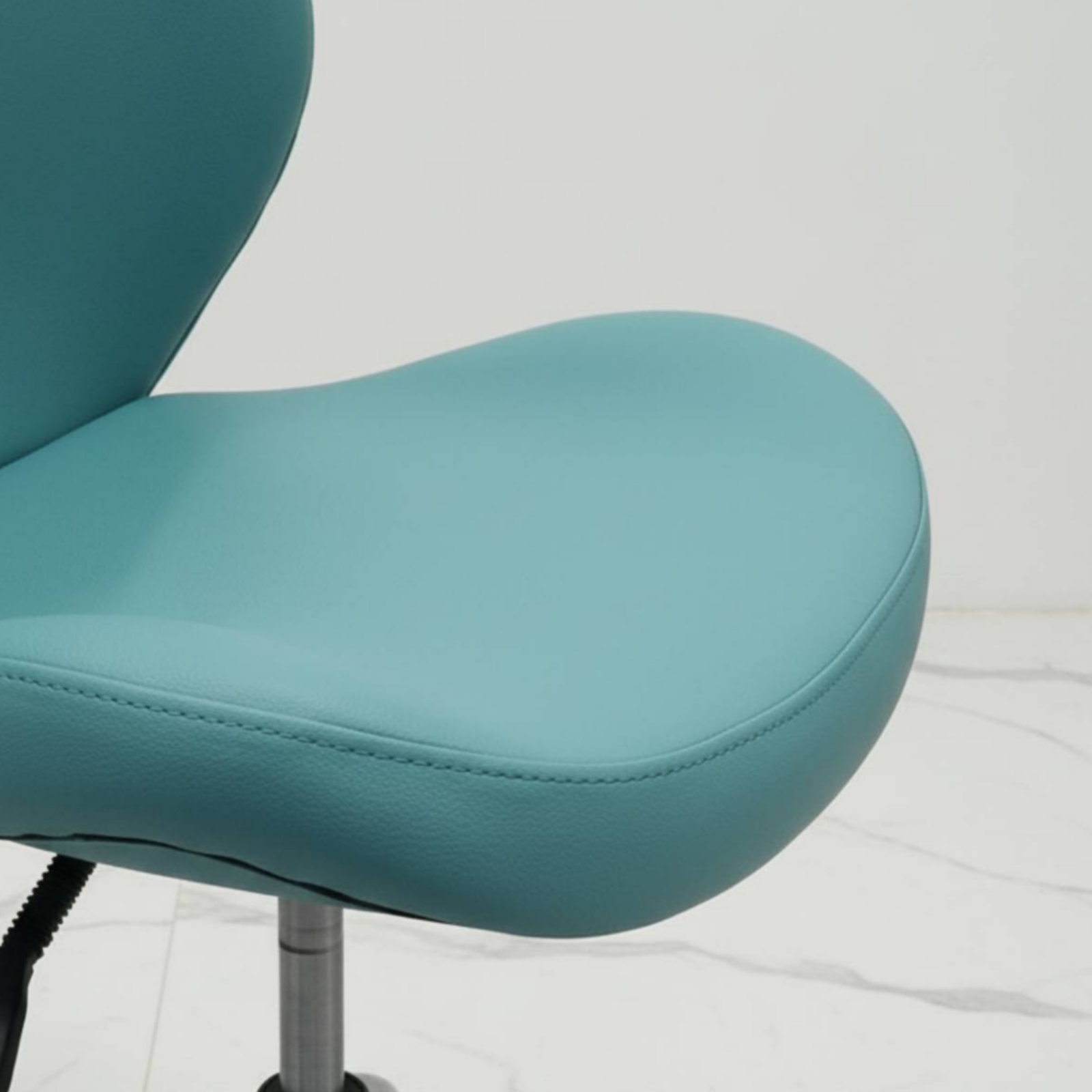Upholstered Swivel Chair Cushi - Office Furniture Desk ulasan dan harga